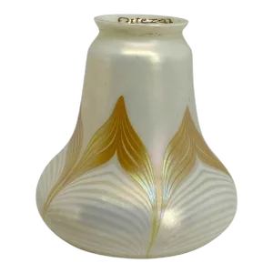American Quezal Glass White and Gold Pulled Feather Bell-Shape Lamp Shade