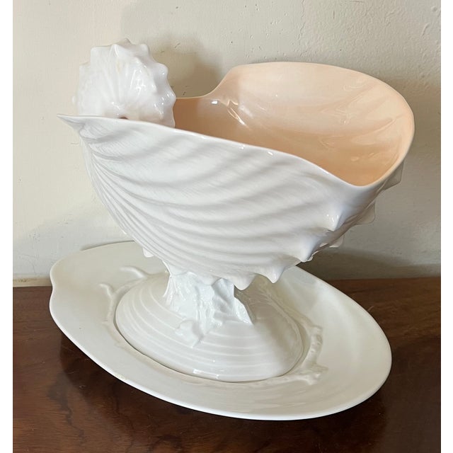 English Wedgwood Porcelain Centerpiece - Nautilus Sea Shell Compote Tureen With Clam Shell Under Tray For Sale - Image 3 of 12