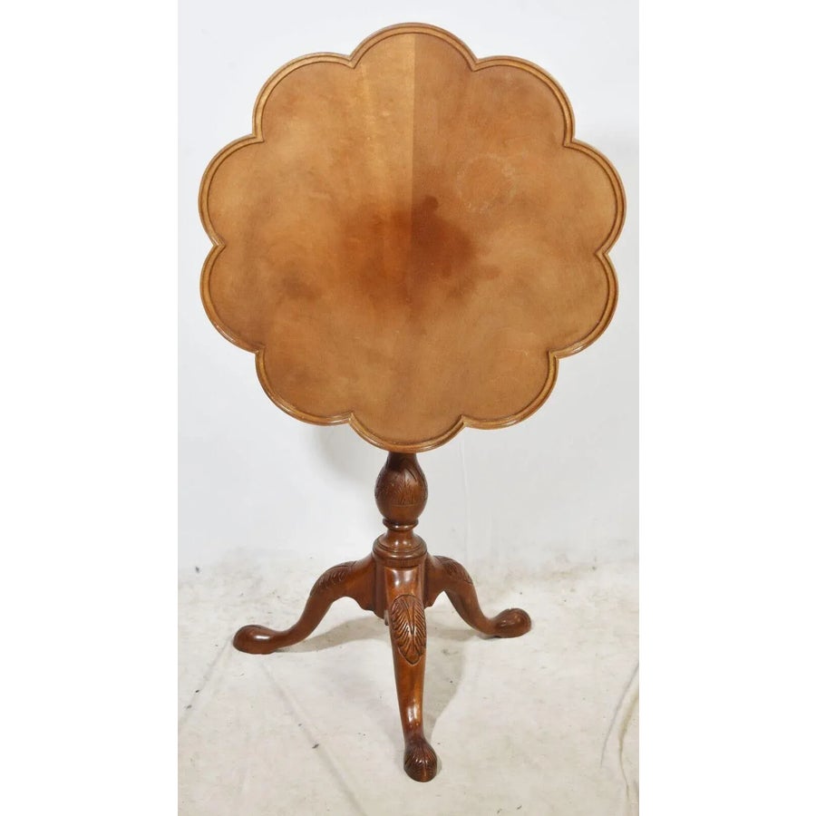 Baker HISTORIC CHARLESTON ティルトトップテーブル 猫脚 Baker Historic Charleston Collection Mahogany Carved