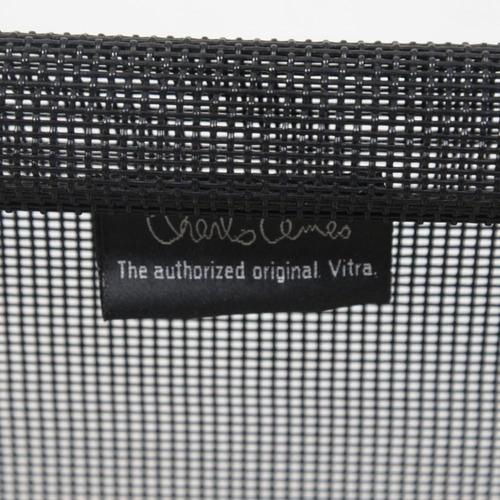 Vintage EA-117 Office Chair in Black Mesh by Charles Eames, 2000s For Sale - Image 15 of 16