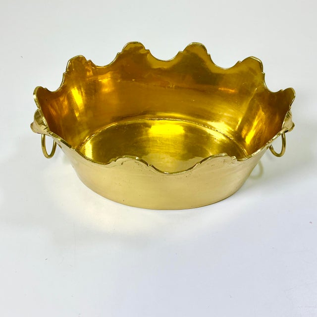 Metal 1980s Vintage English Hollywood Regency Art Deco Brass Oval Crown Catchall, After Mottahedeh, Bear Handles. For Sale - Image 7 of 11