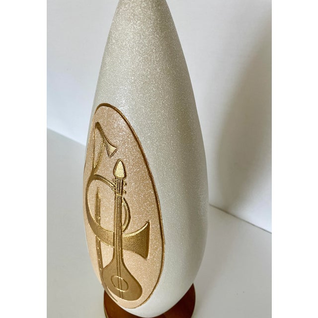 Wood Mid Century Danish Modern Ceramic Table Lamp Musical Instruments For Sale - Image 7 of 13