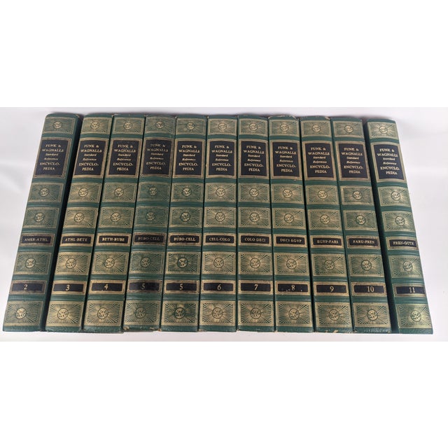 Vintage 1959 Funk & Wagnalls Green & Gilt Encyclopedia Books – Set of 11 For Sale - Image 14 of 14