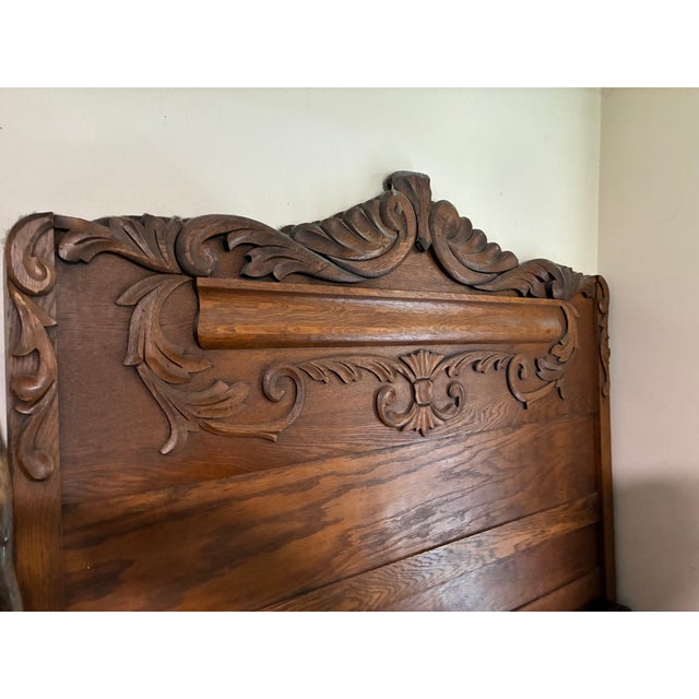 1895 Museum-Quality Quarter-Sawn Tiger Oak 4-Piece Bedroom Suite – Documented Provenance For Sale - Image 13 of 17