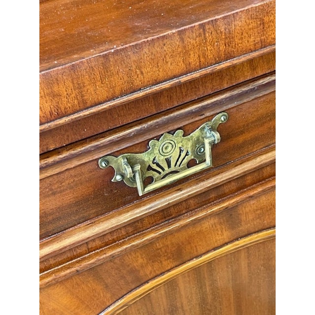 20th Century Two-Part Cabinet in Mahogany For Sale - Image 3 of 9