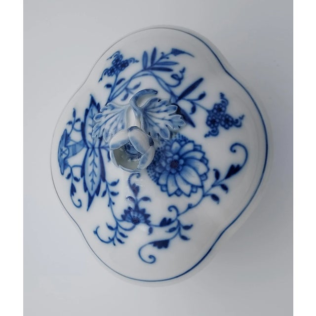1950s 1950s Meissen Porcelain Blue Onion Lidded Box For Sale - Image 5 of 7