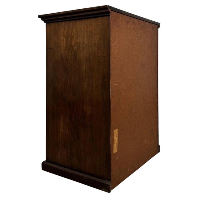 20th Century Edwardian English Mahogany Chest of Drawers, 1890s For Sale - Image 9 of 12