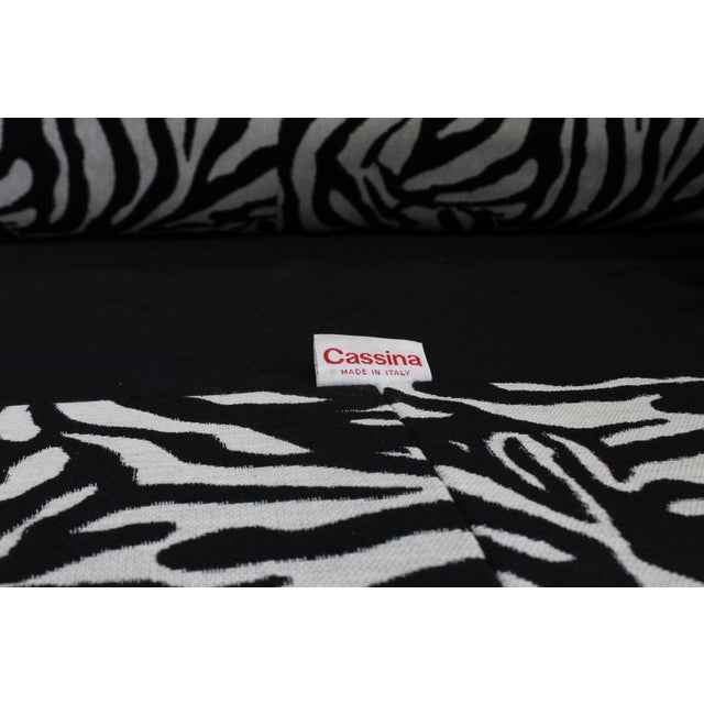Cassina Cassina Maralunga 2-Seater Sofa in Zebra Upholstery by Vico Magistretti, 1970s For Sale - Image 4 of 11