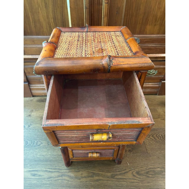 Charming Bamboo Chest with endless uses. In very good vintage condition.
