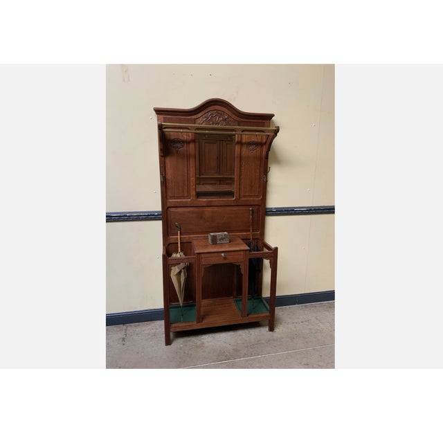 Age: circa 1910 Wood type: solid oak Condition: very good, meticulously maintained, fully restored original condition...