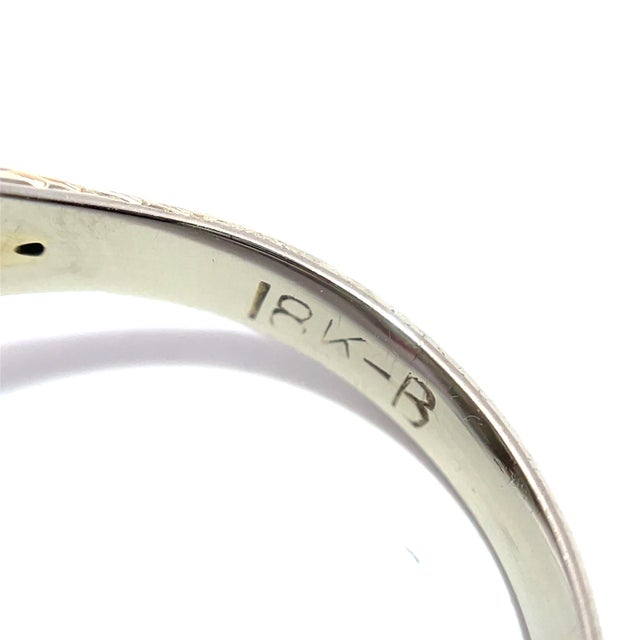 Mid 20th Century Art Deco 18k White Gold Diamond Ring, Size 5 For Sale - Image 4 of 4