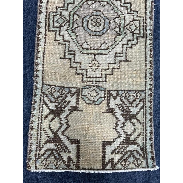 Contemporary Turkish Yastik Rug 1'5" x 3' For Sale - Image 3 of 5