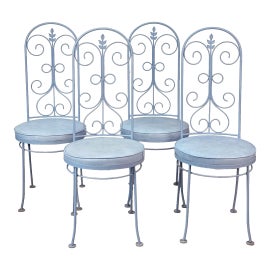 Example of Outdoor Seating