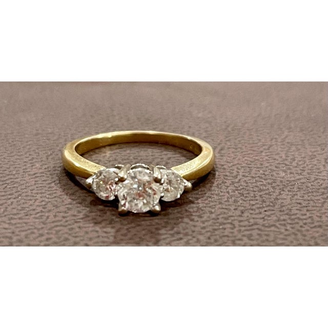 Three-Stone Diamond 1.0 Carat Traditional Ring/Band 14 Karat Yellow Gold For Sale - Image 16 of 18