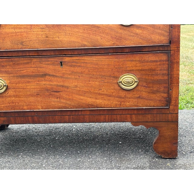 Linen Mid 19th C. English "Two Over Three" Chest of Drawers - Highly Detailed, Original Brasses For Sale - Image 8 of 17