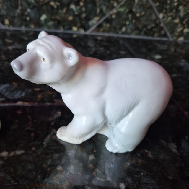 Mid 20th Century Vintage Mid-Century Lladró Porcelain Polar Bear Figurines - Set of 4 (Jg) For Sale - Image 5 of 13