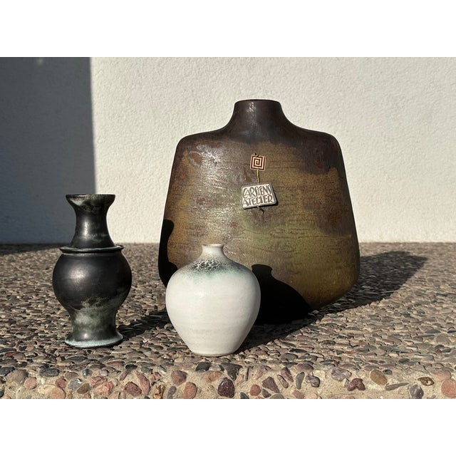 1980s Studio Ceramic Spherical Vase by Elisabeth Grosser, Germany, 1980s For Sale - Image 5 of 16