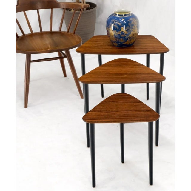 Mid 20th Century Set of Three Italian Rosewood Mid Century Modern Dowel Leg Nesting Tables For Sale - Image 5 of 13