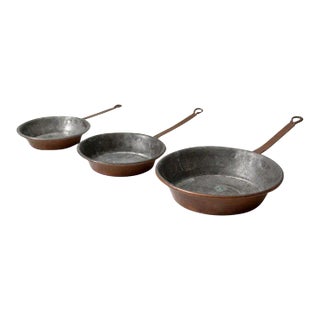 Antique Copper Pans Set of 3 For Sale