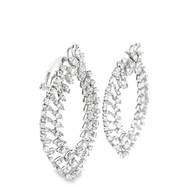 2020s Elegant Diamond 18kt White Gold Earrings – 4.17 Carats, A Pair For Sale - Image 5 of 6