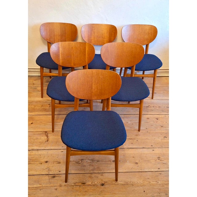 Vintage Teak Dining Chairs with Navy Blue Covers, 1960s, Set of 6 For Sale - Image 13 of 13