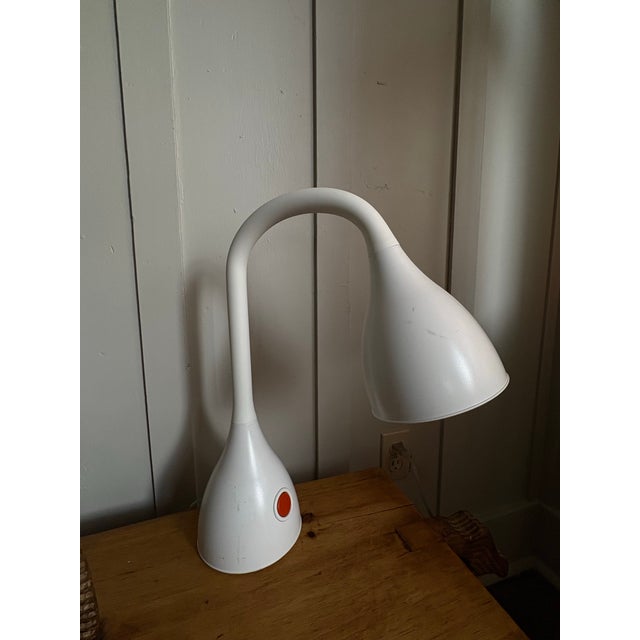 Late 20th Century Postmodern White Gooseneck Desk Lamp by Michael Graves For Sale In Seattle - Image 6 of 12