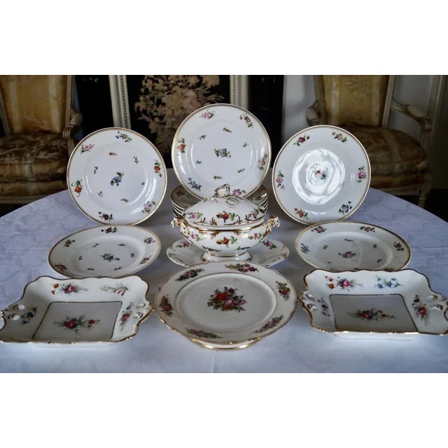 To help us sell your very special pieces, we encourage you to provide information about notable materials, production...