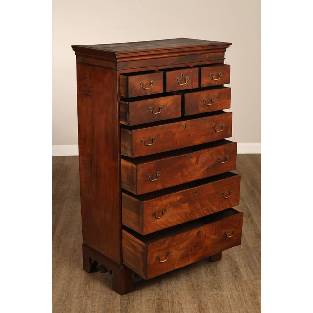 Antique 18th Century American Walnut Tall Chest Of Drawers For Sale In Philadelphia - Image 6 of 18
