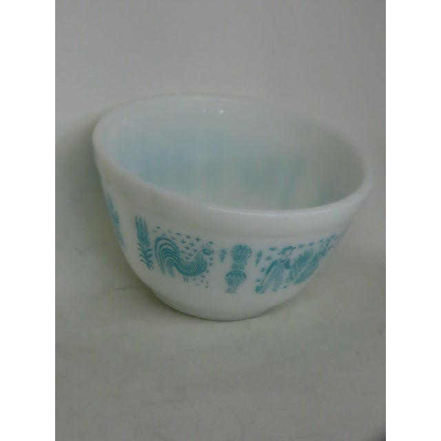 Mid Century Pyrex Amish Butterprint Mixing Bowl Farmhouse 4670b For Sale - Image 13 of 16