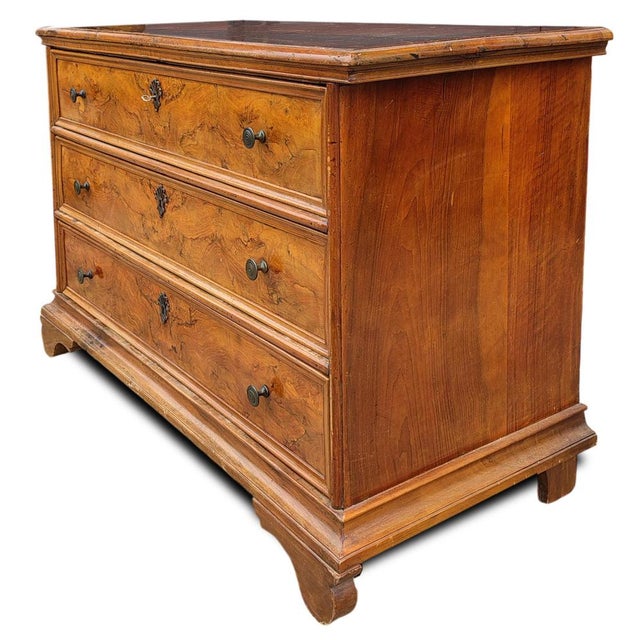 Antique Italian Walnut Dresser, 1700s For Sale - Image 3 of 15