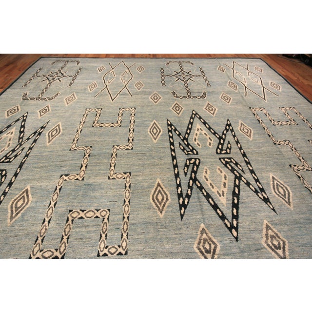 Nazmiyal Collection Pastel Tones Primitive Motifs Modern Large Rug For Sale In New York - Image 6 of 8