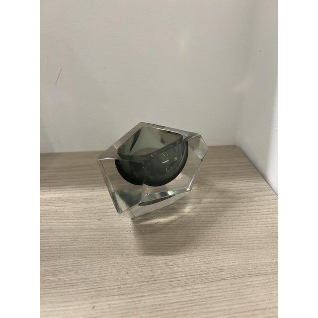 White Vase and Ashtray in Faceted Submerged Murano Glass by Flavio Poli, 1960s, Set of 2 For Sale - Image 8 of 14