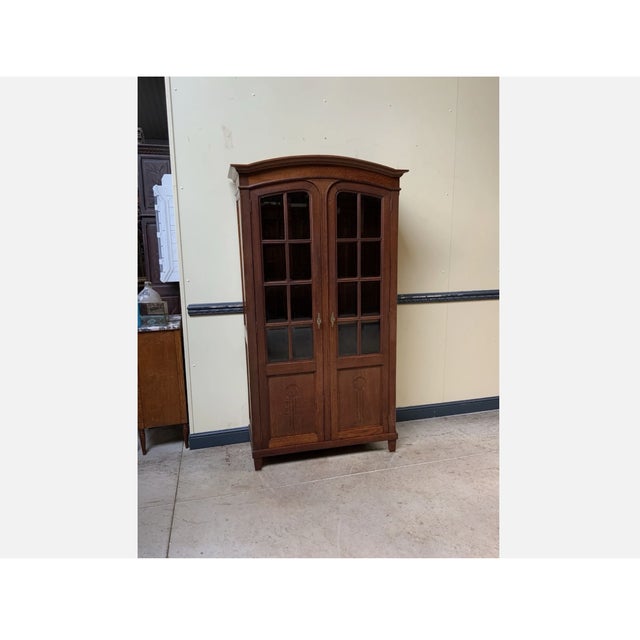 Age: circa 1915 Wood type: solid oak Condition: very good, meticulously maintained, fully restored original condition...