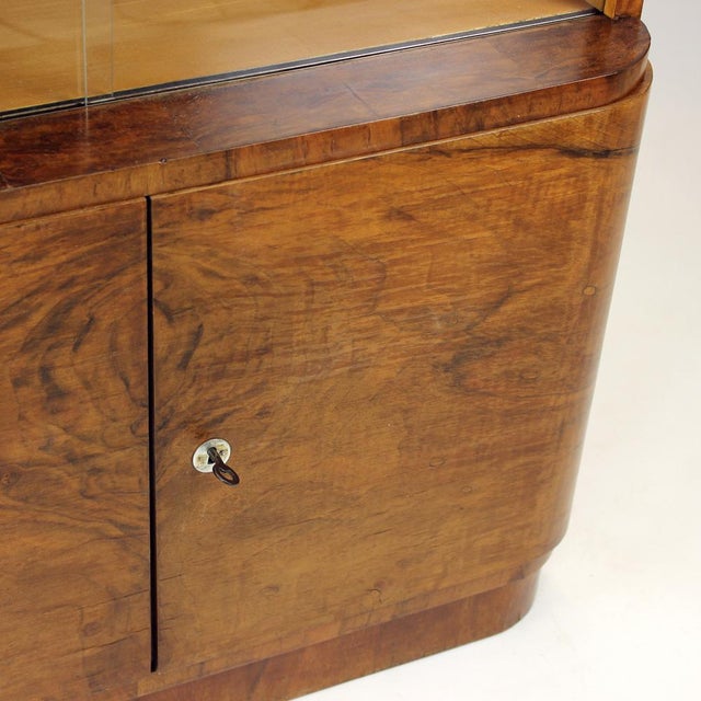Wood Art Deco Sideboard or Dry Bar in Walnut, Former Czechoslovakia, 1930s For Sale - Image 7 of 18