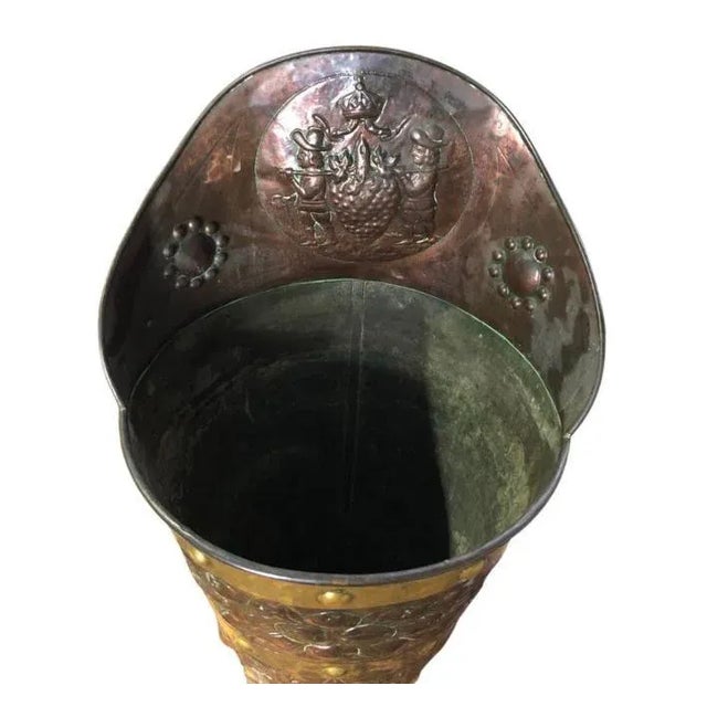 Large 19th Century Brass and Copper Coal Bucket For Sale - Image 6 of 8