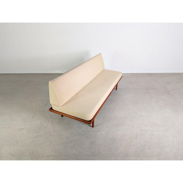 Beige Daybed Sofa by Peter Hvidt & Orla Mølgaard-Nielsen for France & Søn For Sale - Image 8 of 12