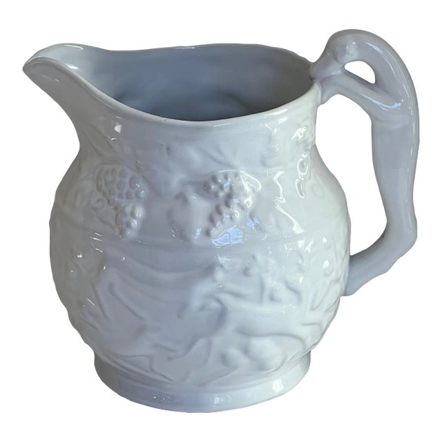 Loucarte Embossed White Pitcher Stag Hunt and Dog Handle For Sale