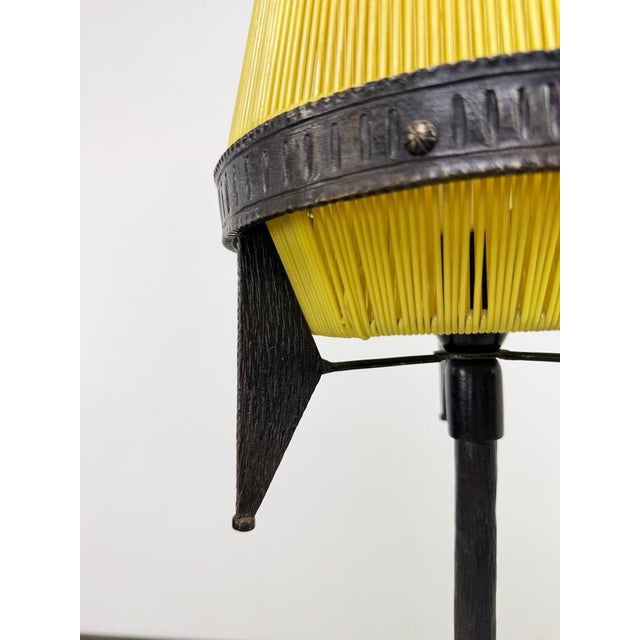 Brutalist Scoubidou Floor Lamp in Iron and Yellow Plastic, 1970s For Sale - Image 6 of 11