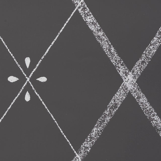 Contemporary Sample - Schumacher Kasumi Diamond Wallpaper in Chalkboard For Sale - Image 3 of 4
