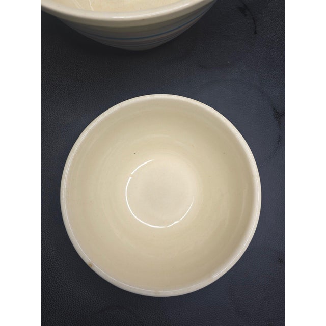 Ceramic Complete Four Piece Set of Vintage Nelson McCoy Stonecraft Nesting Mixing Bowls With Pink and Blue Stripes For Sale - Image 7 of 11