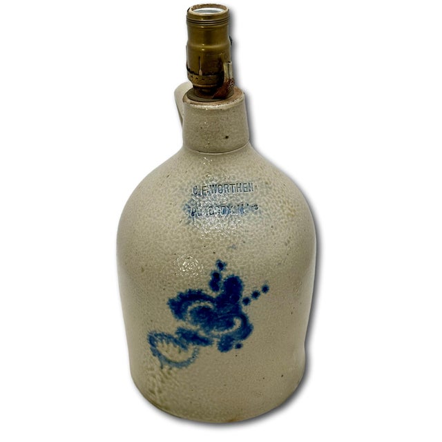 Antique 1870s American Peabody Massachusetts Blue Decorated 1 Gallon Stoneware Jug - Table Lamp Base Conversion For Sale In Boston - Image 6 of 18