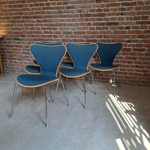 Mid-Century Modern Sjuan Chairs by Arne Jacobsen for Fritz Hansen, Set of 6 For Sale - Image 3 of 7
