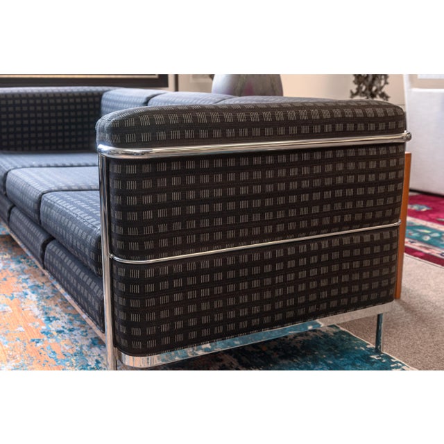 Metal Pair of 1980s Jack Cartwright Corbusier Lc2 Style Black Fabric & Chrome Sofas For Sale - Image 7 of 10