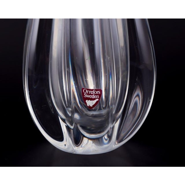 Siljan Art Glass Vase in Clear Glass by Jan Johansson for Orrefors, Sweden For Sale - Image 3 of 7