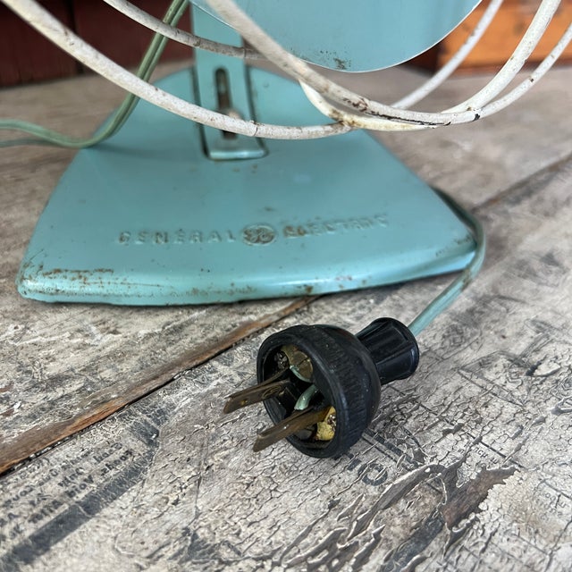 Vintage General Electric 1950s Aqua Blue Metal Oscillating Desk Fan - 10" Blades 14" Tall For Sale - Image 12 of 14