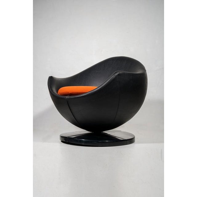 Model Mars Swivel Lounge Chairs by Guariche for Meurop, 1960, Set of 3 For Sale - Image 3 of 17