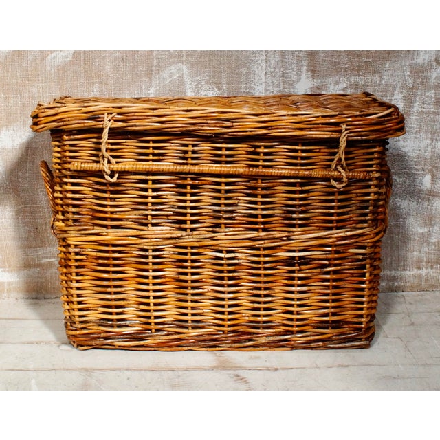 Vintage Wicker Laundry Basket, 1960 For Sale - Image 9 of 9