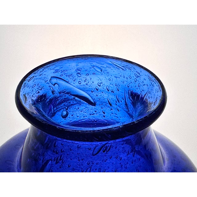 Modern Studio Glass Art Vase with Air Bubble Inclusions by Erik Höglund for Kosta Boda, Sweden, 1980 For Sale - Image 3 of 14