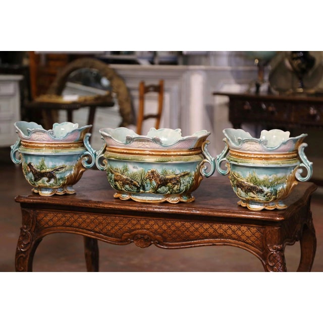 19th Century French Barbotine Hunt Motifs Cache Pots and Jardiniere, Set of 3 For Sale - Image 10 of 12