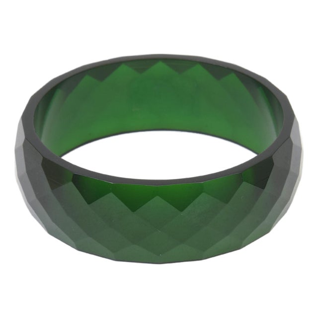 Vintage 1930's Green Diamond Faceted Bakelite Bangle Bracelet For Sale
